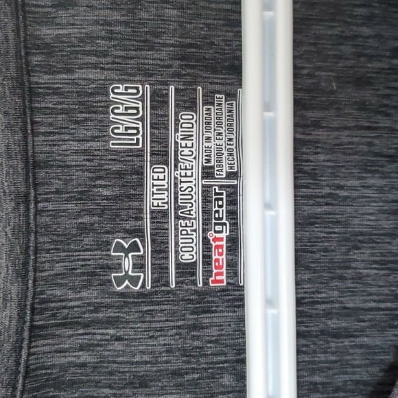UNDER ARMOR Training Long Sleeve Shirt - Picture 2 of 2